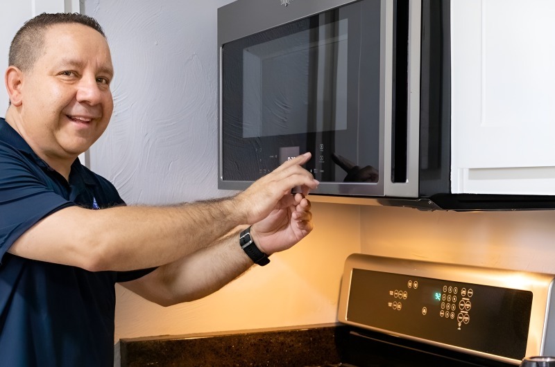 Buld-in Microwave Repair in West Hollywood